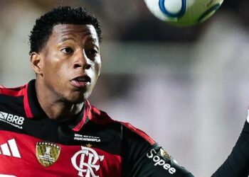 Jogadores do Flamengo comemoram classificação sobre o Cruzeiro