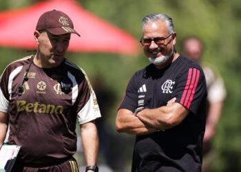 Leonardo Jardim e José Boto em treino do Flamengo