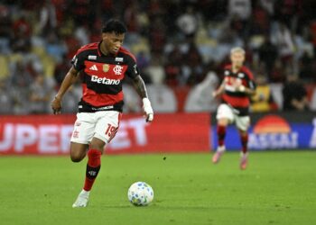 Gonzalo Plata em Flamengo x Corinthians.