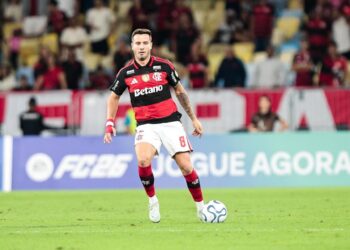 Saúl em ação no Flamengo x Cusco