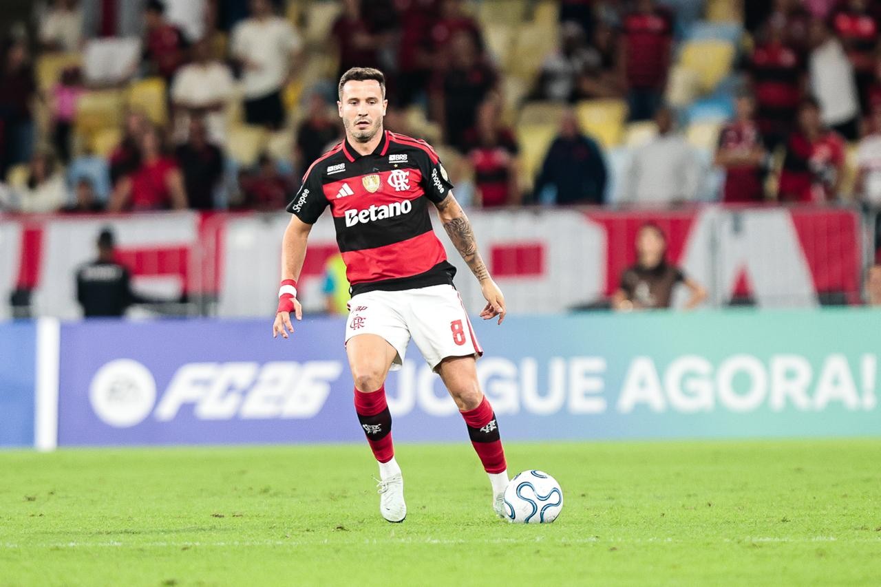 Saúl em ação no Flamengo x Cusco
